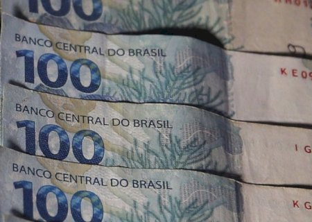 Trabalhadores nascidos em junho podem sacar até R$ 1 mil no FGTS