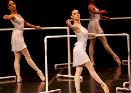 Mais antiga escola de dança do Brasil tem inscrições abertas para 2023