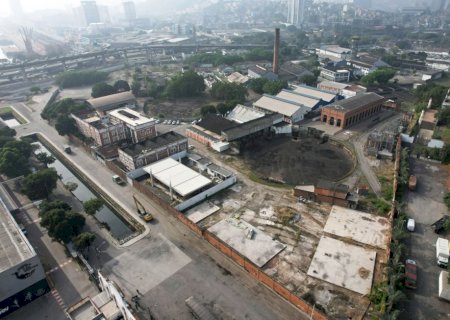 Landim cita Borussia Dortmund e fala sobre viabilização de recursos para construção de estádio do Flamengo