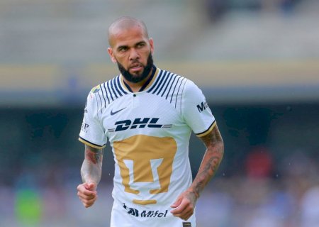 Defesa de Daniel Alves apresenta recurso por liberdade provisória hoje; atleta diz: "Aceito o que vier"