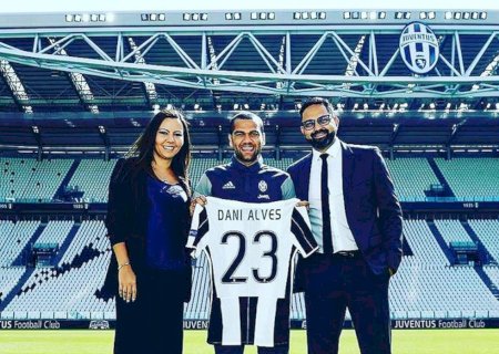 Ex-esposa de Daniel Alves volta a defender atleta: "Ele é incapaz de fazer uma coisa dessas"