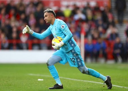 Na estreia de Navas, Nottingham Forest vence e emenda cinco jogos sem perder no Inglês