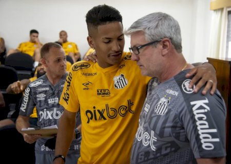 De olho no futuro, Santos e Ângelo resistem à primeira investida do Flamengo