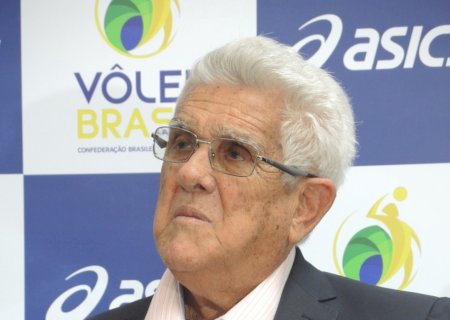Presidente da CBV pede afastamento do cargo