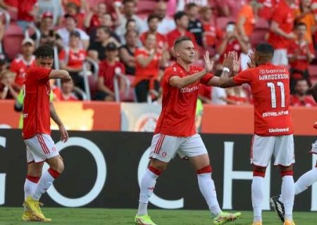 Inter goleia Esportivo no encerramento da primeira fase do Gaúcho