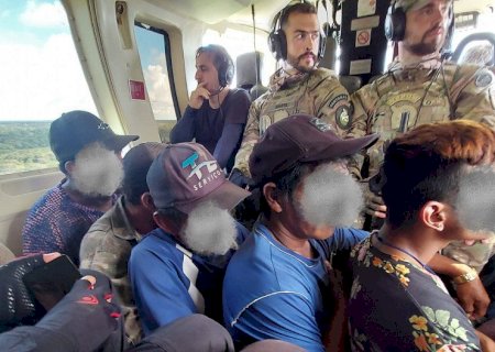 Trabalhadores escravizados são resgatados de helicóptero no Pantanal