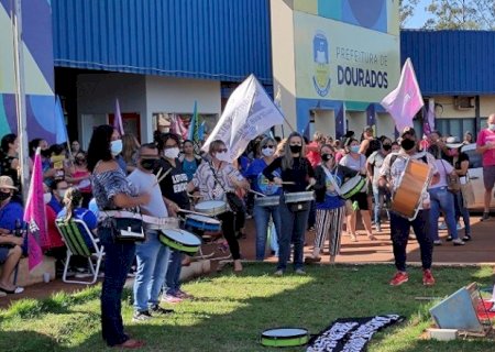 Em áudio, diretora de sindicato 'explica' como burlar lei para manter movimento grevista na Reme