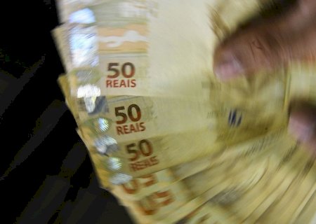 Entra em vigor novo salário mínimo de R$ 1.320