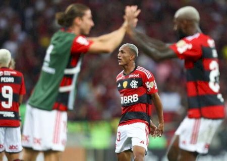 Flamengo vence com gols de atletas da base e encaminha classificação às oitavas