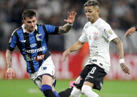 Corinthians vence Liverpool e encerra sua participação na Libertadores