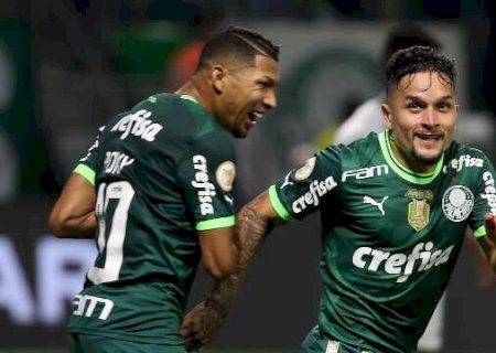 Palmeiras vence Coritiba e fica a dois pontos da liderança no Brasileirão