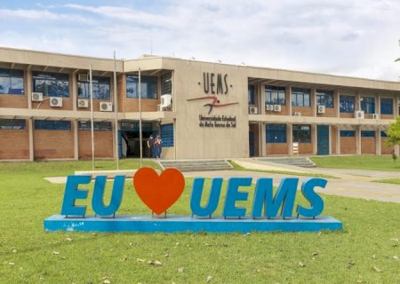 UEMS proporciona Segurança Alimentar e Apoio Financeiro a Quase 500 Estudantes