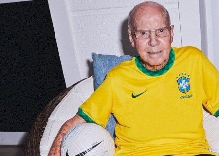 Zagallo completa uma semana de internação e permanece sem previsão de alta 