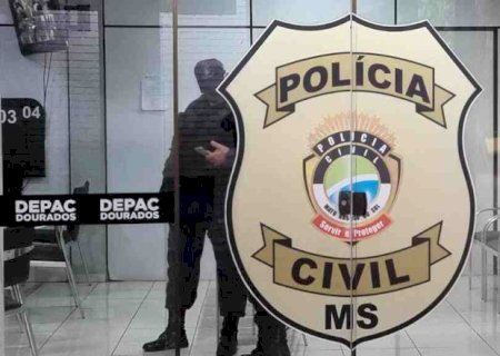 Mulher é assaltada na frente de hotel no centro de Dourados e perde anel de mais de R$ 22 mil