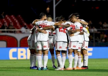 Brasileirão retorna com 9 gols e partida interrompida por falhas elétricas