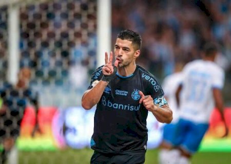 Em casa, Grêmio bate Bahia e encurta distância do líder no Brasileirão
