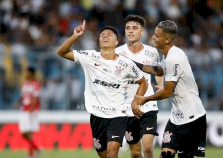 Corinthians faz 6 a 0 e garante vaga nas quartas de final da Copinha