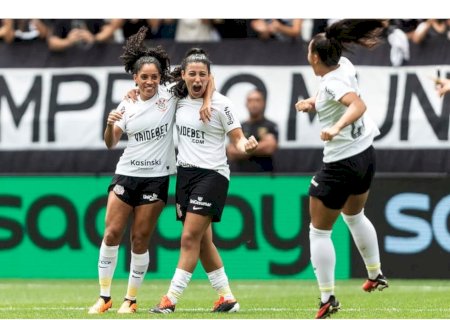 Corinthians vence o Cruzeiro e é tricampeão da Supercopa do Brasil feminina