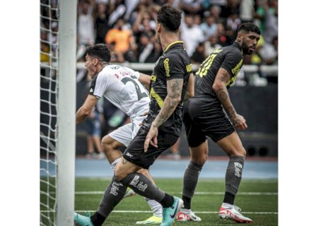 Vegetti marca dois, e Vasco goleia Botafogo de virada pelo Carioca