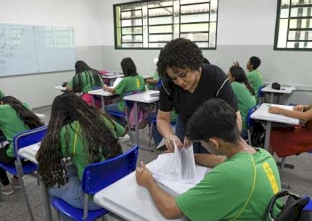 Só 30% dos professores da rede estadual são efetivos e convocado ganha bem menos