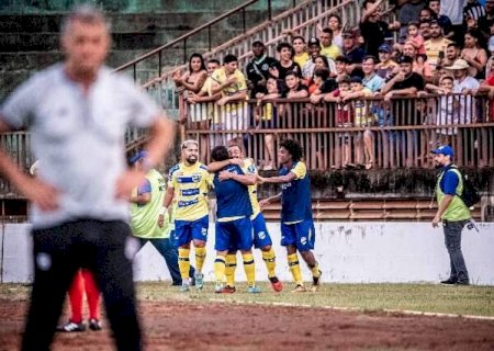 Dourados vence Operário e garante vantagem na final do Estadual