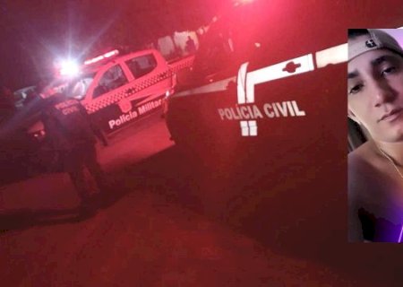 Rapaz de 23 anos é executado a tiros em frente de bar