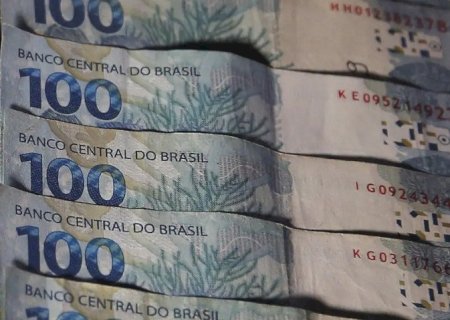 Orçamento de 2025 prevê salário mínimo de R$ 1.509