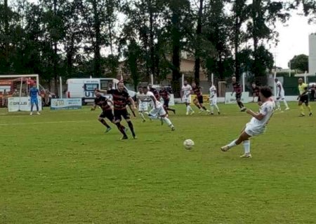 Naviraiense e Águia Negra empatam e seguem na liderança da Série B