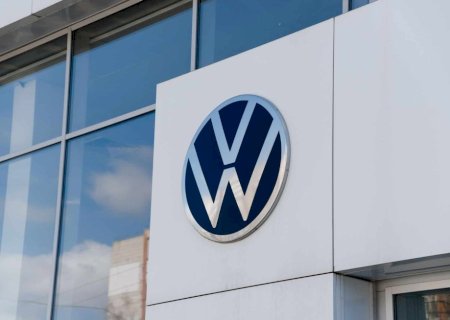 Volkswagen enfrenta desafios enquanto luta para entrar na era dos elétricos