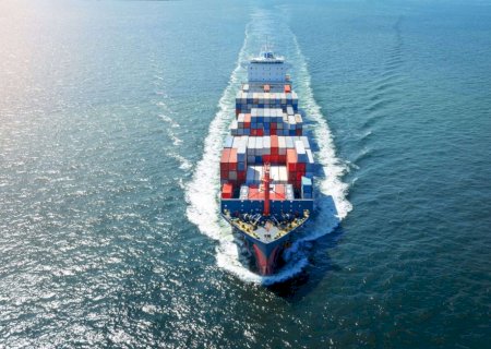 Eletrificar navios é viável e ajudaria na redução das emissões, diz estudo