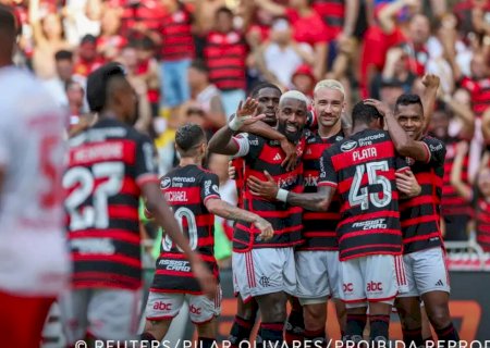 Flamengo vence e tira Inter da briga pelo título brasileiro