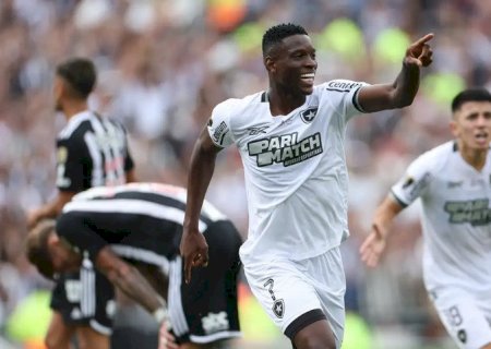 Botafogo supera expulsão relâmpago e conquista Libertadores inédita