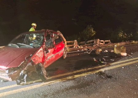 Carro capota em ponte sobre o Rio Brilhante e passageira cai nas águas e morre