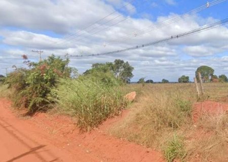 Borracheiro &eacute; colocado em porta-malas, vendado e tem caminhonete roubada