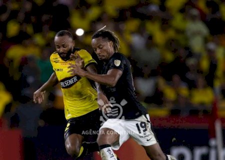 Corinthians &eacute; superado pelo Barcelona e complica situa&ccedil;&atilde;o na pr&eacute;-Libertadores