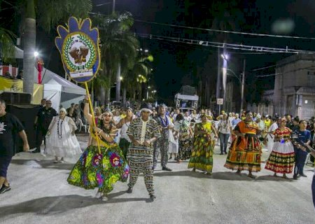 Hoje &eacute; dia de reviver o romantismo dos velhos carnavais em Corumb&aacute;