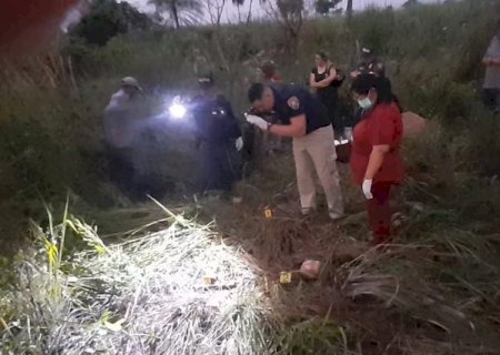 Corpo de jovem &eacute; encontrado em matagal na fronteira e dois s&atilde;o presos