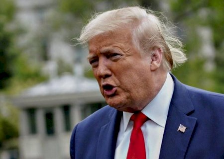 Trump ameaça taxar Rússia em 100% caso guerra com a Ucrânia continue