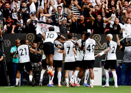 Corinthians desbanca favorito Flamengo e conquista a Supercopa Rei