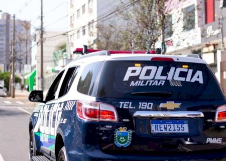 Mulher é presa por se passar por assistente social e aplicar golpe em idosos
