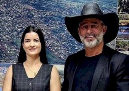 Após denúncia, prefeito desiste de nomear ex-esposa para secretaria
