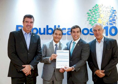 Beto Pereira se filia ao Republicanos apadrinhado por Riedel, Azambuja e Pereira