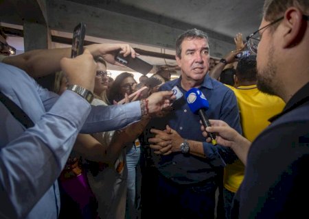 'Barbosinha reúne todas as qualidades para isso', diz Riedel sobre vice em 2026