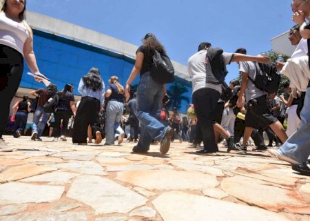 Prazo para pedir isenção da taxa de inscrição do ENEM é prorrogado
