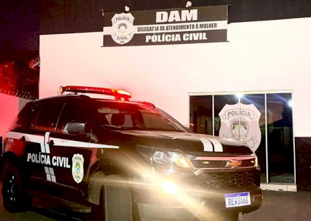 Homem é preso após xingar a própria mãe e a ameaçar com faca