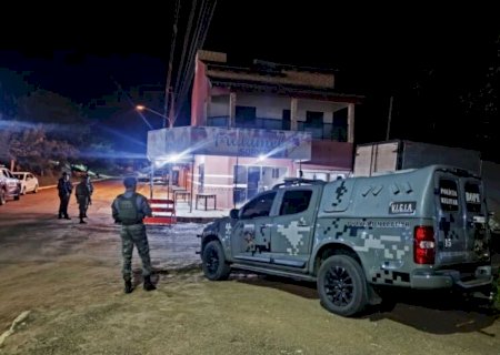De tornozeleira, condenado por morte de radialista é morto pelo BOPE