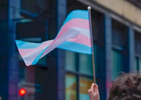 OAB/MS diz que lei que proíbe mulheres trans a usarem banheiros femininos 'viola a dignidade humana'