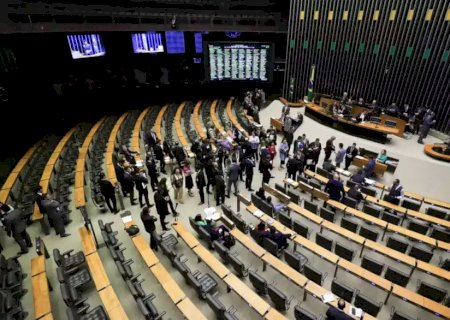 Congresso reprova ou deixa caducar 77% das MPs de Lula; taxa de aprovação é a menor desde 2001