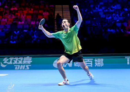 Hugo Calderano perde para Wang Chuqin e deixa disputa pelo 2&ordm; título consecutivo do WTT
