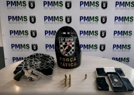 Jovem é morto em 'tribunal do crime' e grupo é preso em MS